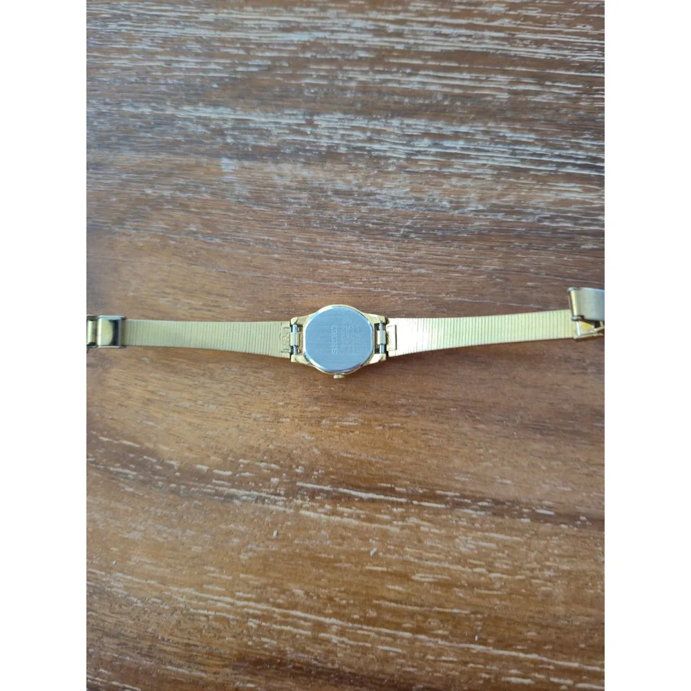 Seiko Wristwatch Women OS Gold Tone Mesh Band Vintage Dress Analog 1N01-0B70 VTG